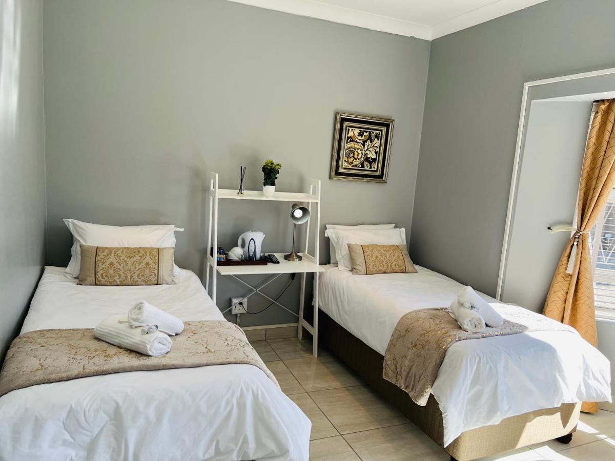 Jodwell Guesthouse East London Extérieur photo