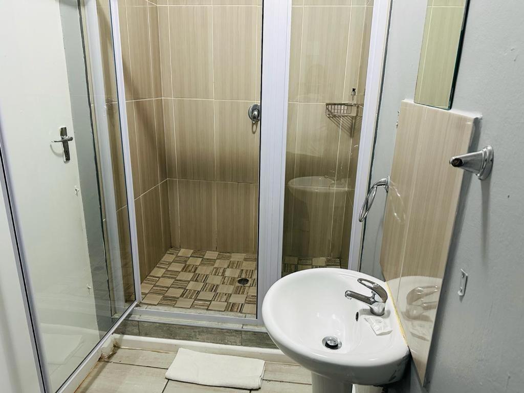 Jodwell Guesthouse East London Extérieur photo